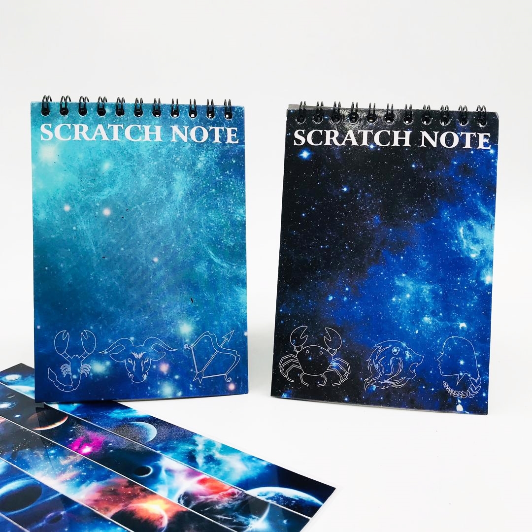 تصویر دفتر جادویی Scratch Note طرح کهکشان