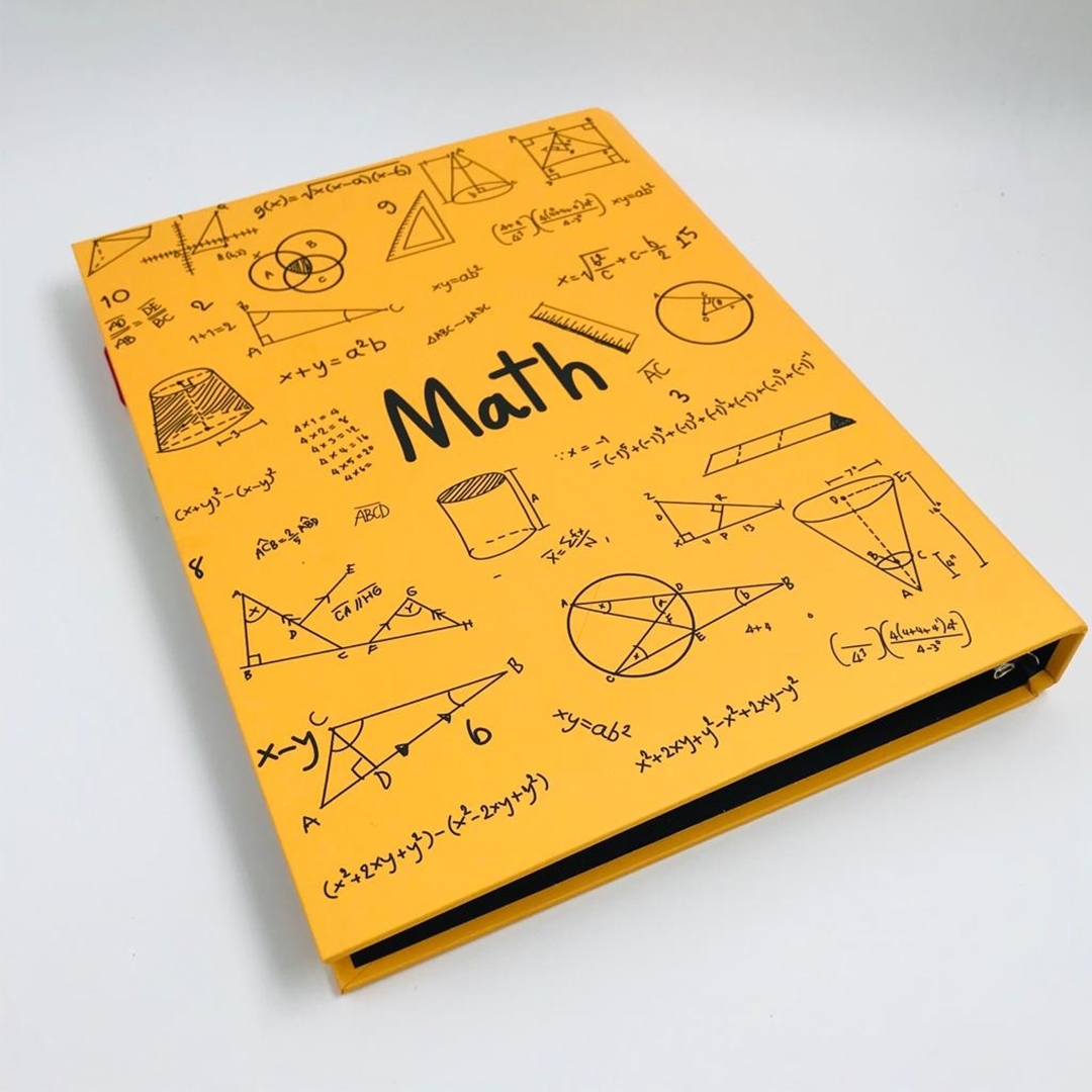 تصویر دفتر کلاسوری ریاضی طرح فرمول دات نوت